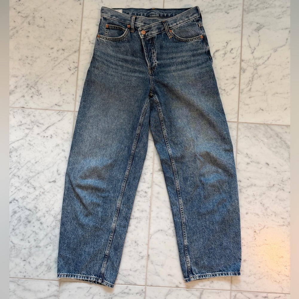 GAP Women’s Barrel High Rise Jeans